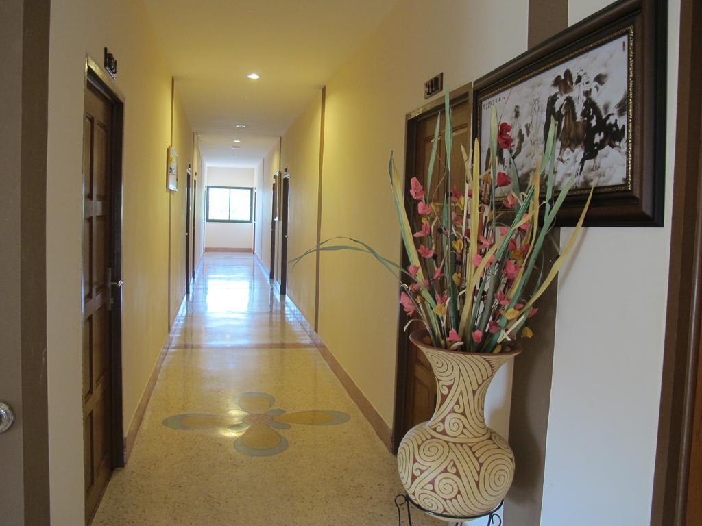 אודון תאני The Star Hotel מראה חיצוני תמונה