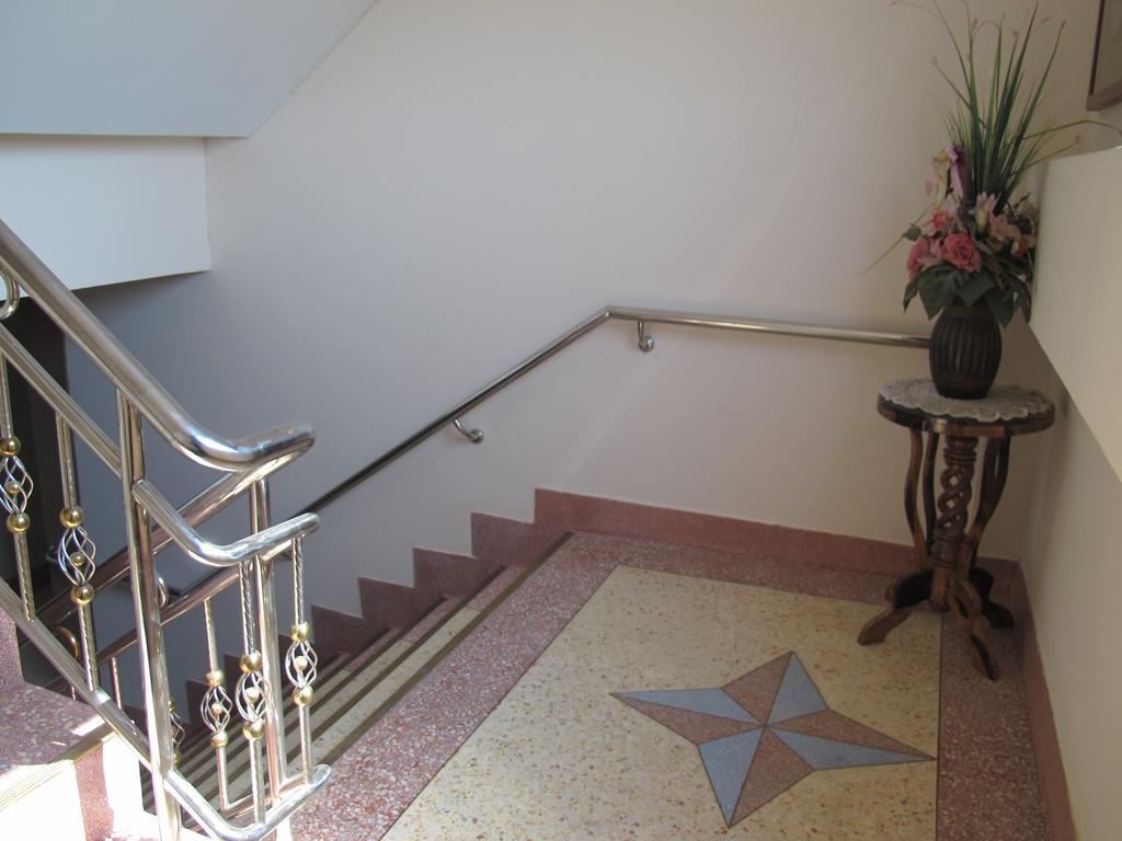 אודון תאני The Star Hotel מראה חיצוני תמונה